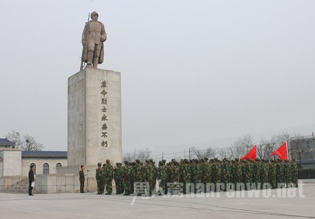 表达对先烈的感恩和敬仰的句子