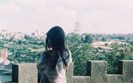 一个精致女人心语 有气质女人说说早安句子