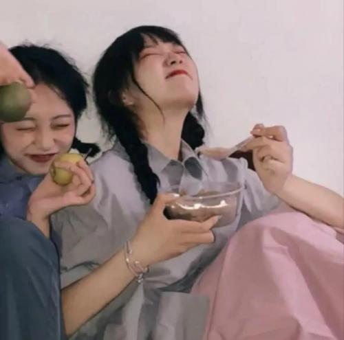 闺蜜聚餐的幽默说说