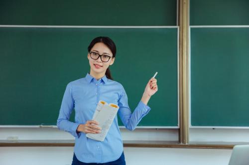 教师回复家长的感谢 老师回复家长感谢的话语