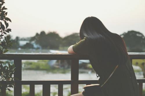 心累了撑不下去的句子 很压抑心很累的句子
