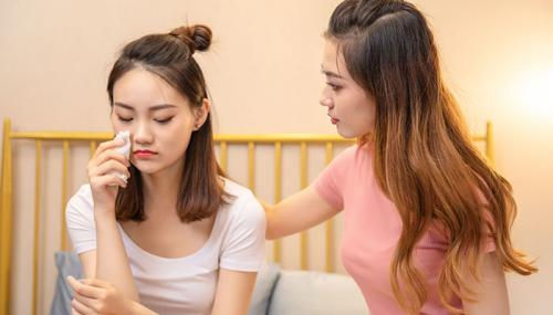 安慰朋友心情不好的话朋友不开心安慰朋友的句子