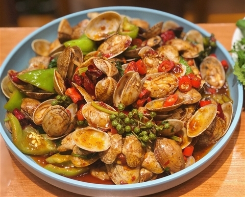 形容自己饿的朋友圈说说