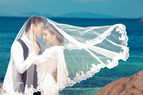 发婚纱照配什么文字好 发婚纱照配文字